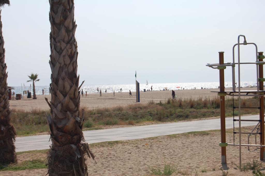 Hotel Hp Castelldefels Exterior foto